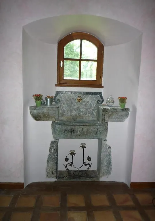 ***  Bed and Breakfast Domaine Véga Saint-Arroman  Francia