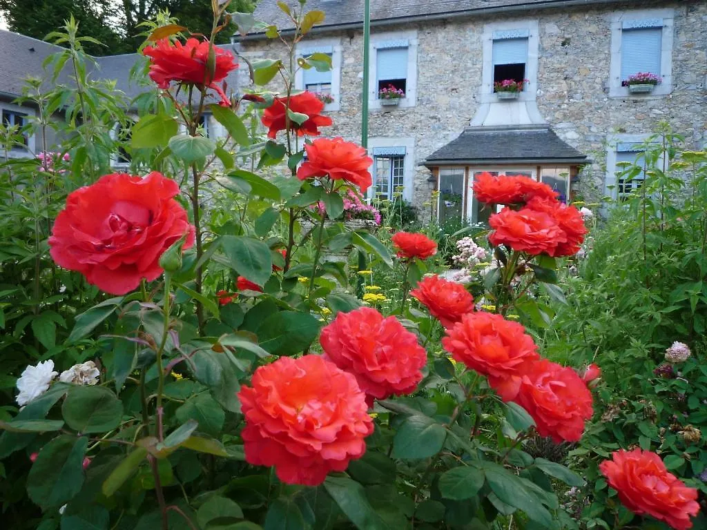 ***  Bed and Breakfast Domaine Véga Saint-Arroman  Francia